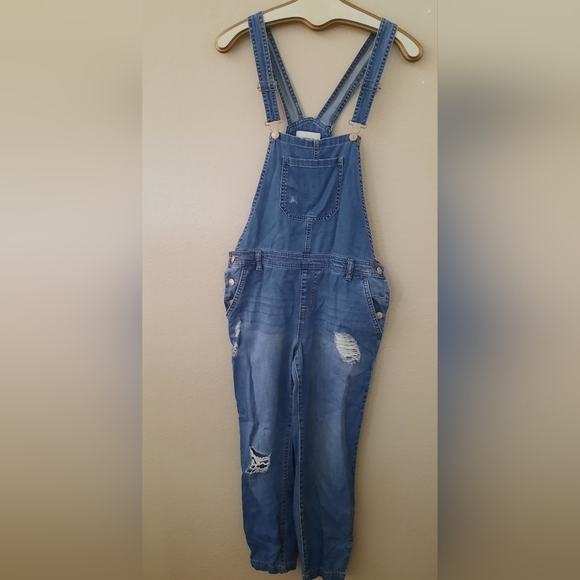 Forever 21 Womens Distressed Jean Overalls Size Small (28) - Picture 1 of 3